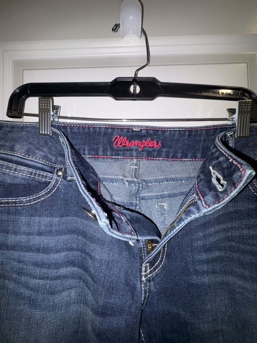 Wrangler Women's Dark Wash Bootcut Embellished Pocket Jeans - Picture 2 of 7